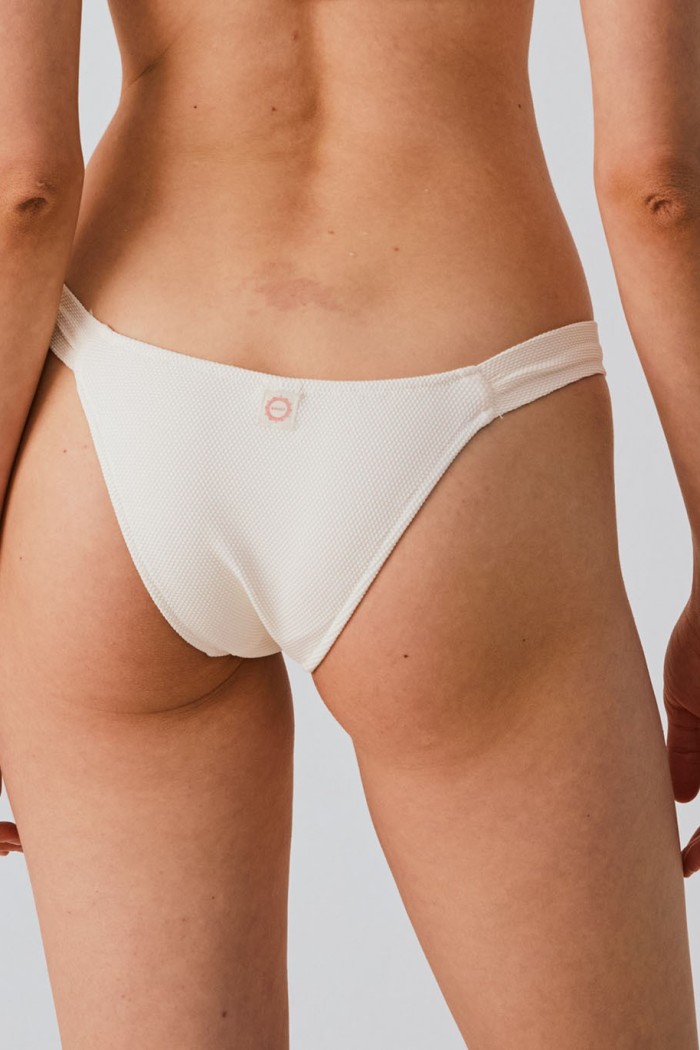 IVORI BOTTOM SAND